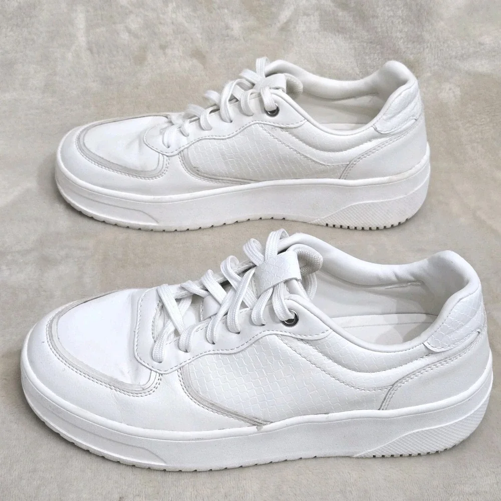 Zara White Sneakers Low Top Minimal Clean Aesthetic Casual Shoes Womens‎ Sz 38